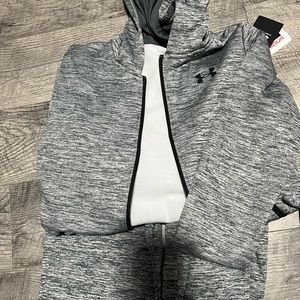 Under armour boys size large